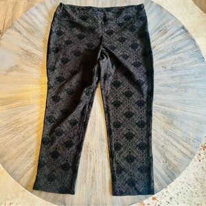 Valerie Stevens Black Burnout Velvet Damask‎ Pull-On Skinny Pants - Size Large